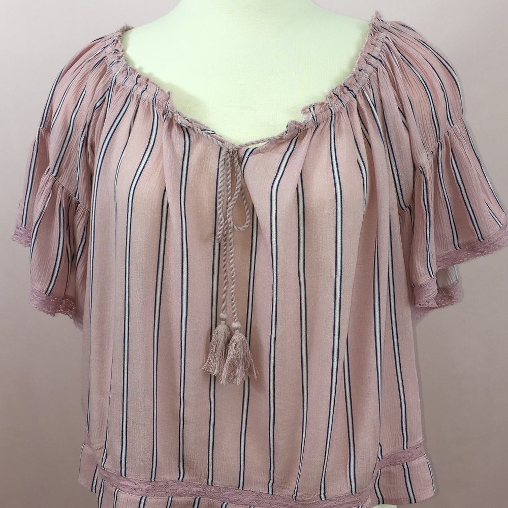 AMERICAN EAGLE OUTFITTERS STRIPPED TOP
